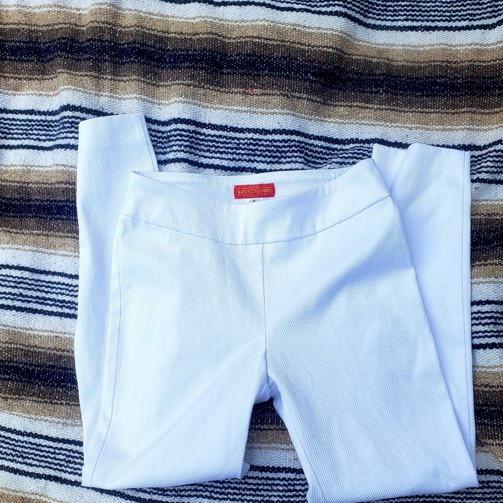 Krazy Larry EUC White Pique textured Stretch Pants Size 6